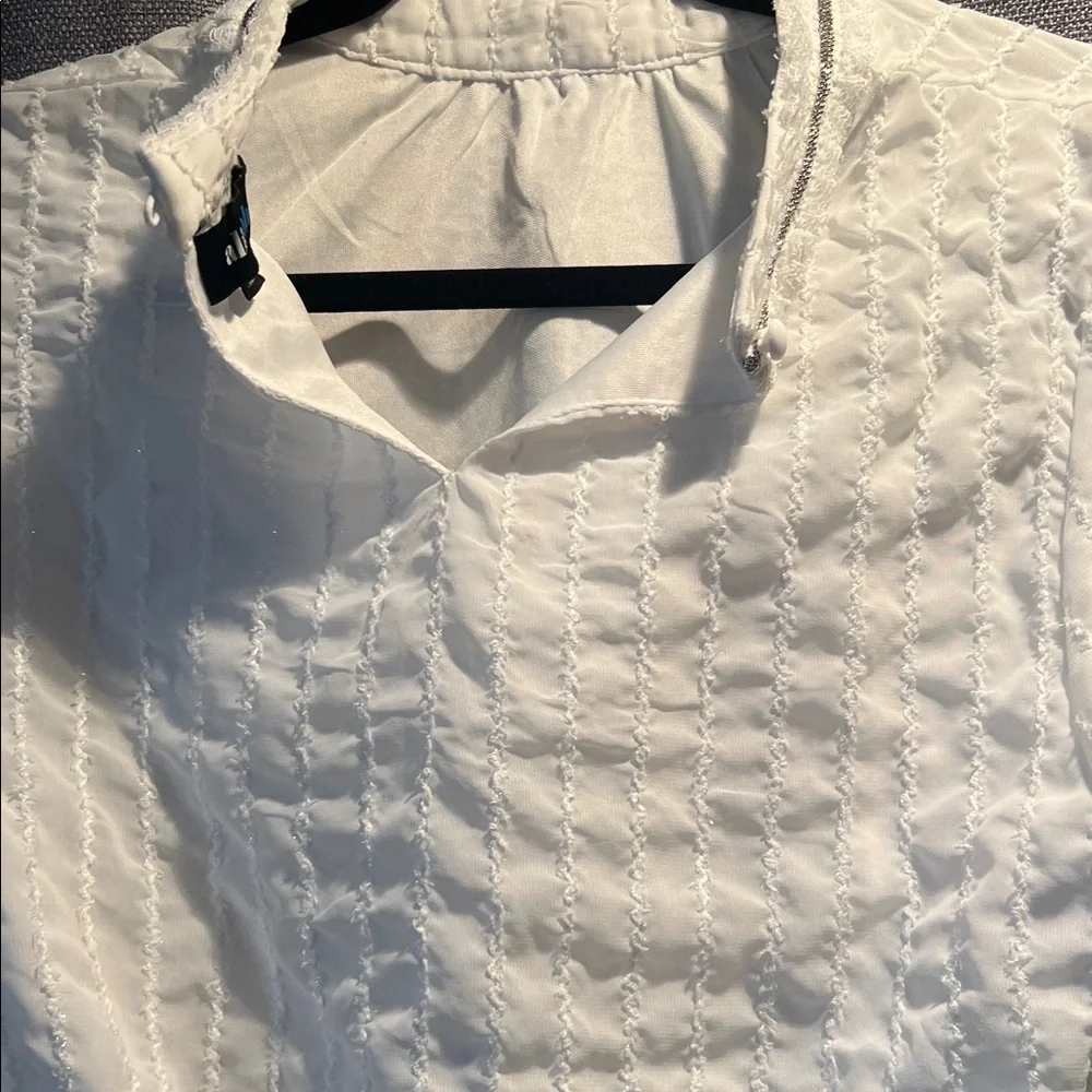 Alice Blue White Textured Blouse - Picture 3 of 3
